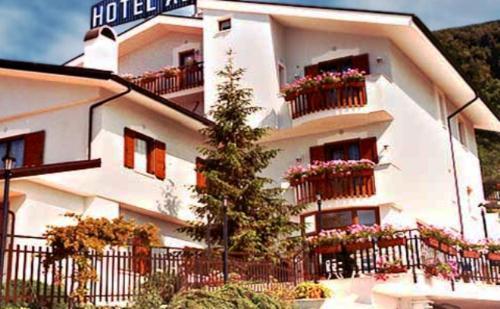 Bike-Hotel Abete San Giovanni Rotondo Exterior foto