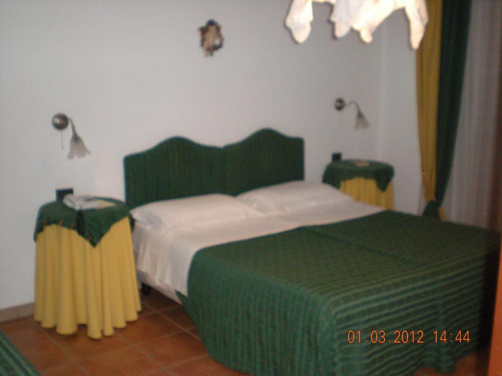 Bike-Hotel Abete San Giovanni Rotondo Quarto foto