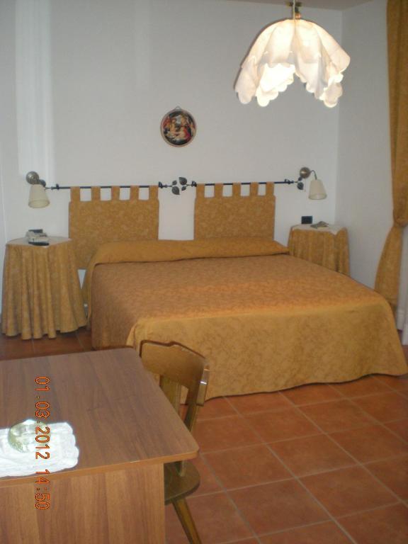 Bike-Hotel Abete San Giovanni Rotondo Quarto foto
